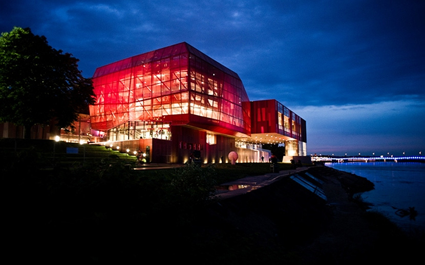 Copernicus Science Center building